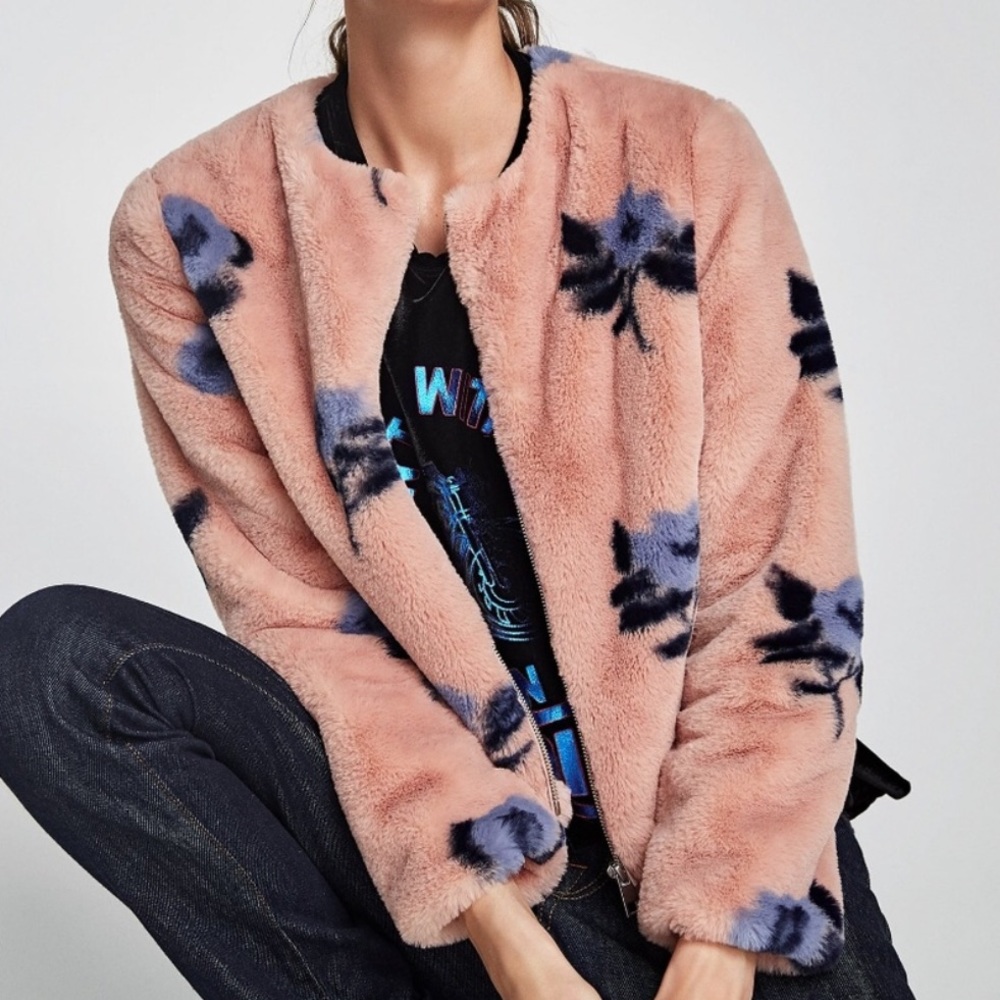 ⭐️Zara Floral Fur Jacket⭐️